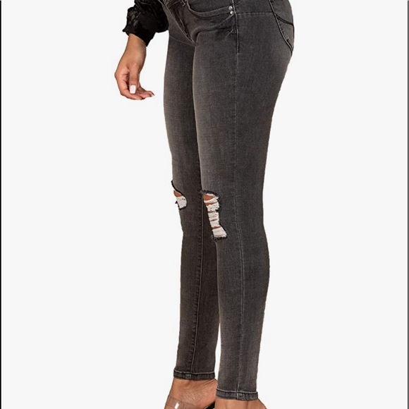 EUC Black Skinny Jeans - Stretchy! - Picture 3 of 14